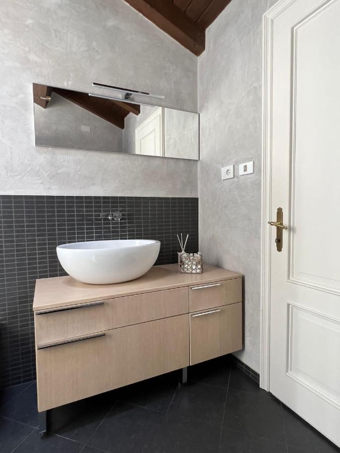 Il Salotto Sul Rio Apartman Mantova Kültér fotó